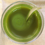 スプーンでかき混ぜる