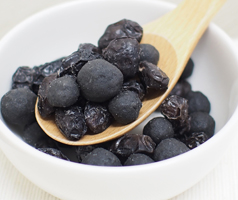黒ごまと黒豆を日常的に
